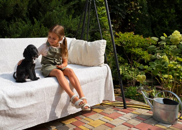 Jak urządzić funkcjonalną przestrzeń wypoczynkową na tarasie lub balkonie?